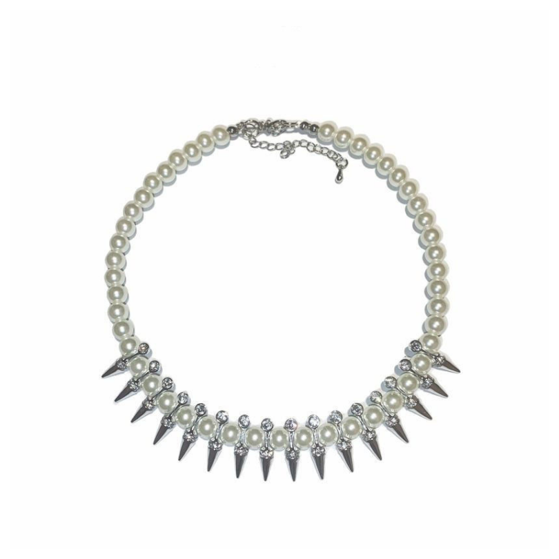 Pearl and Spike Studded Necklace